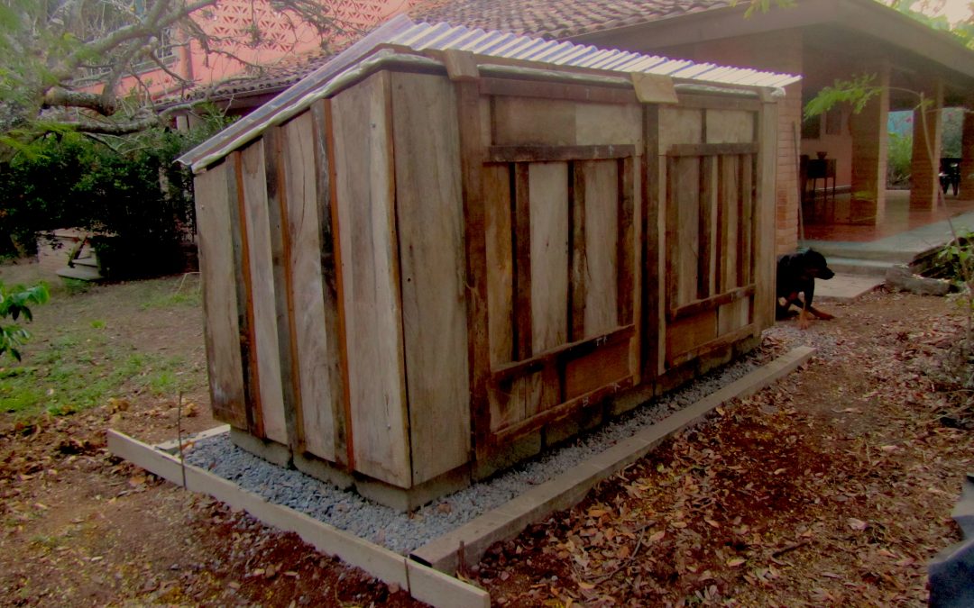 Solar wood drying kiln